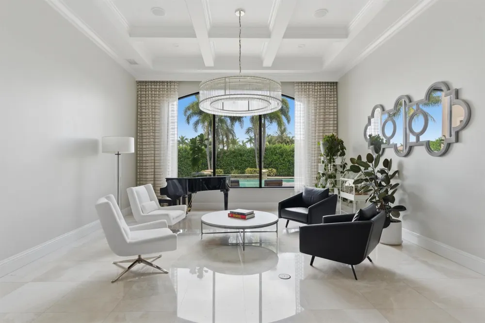 16907 Crown Bridge Drive Delray Beach, FL 33446