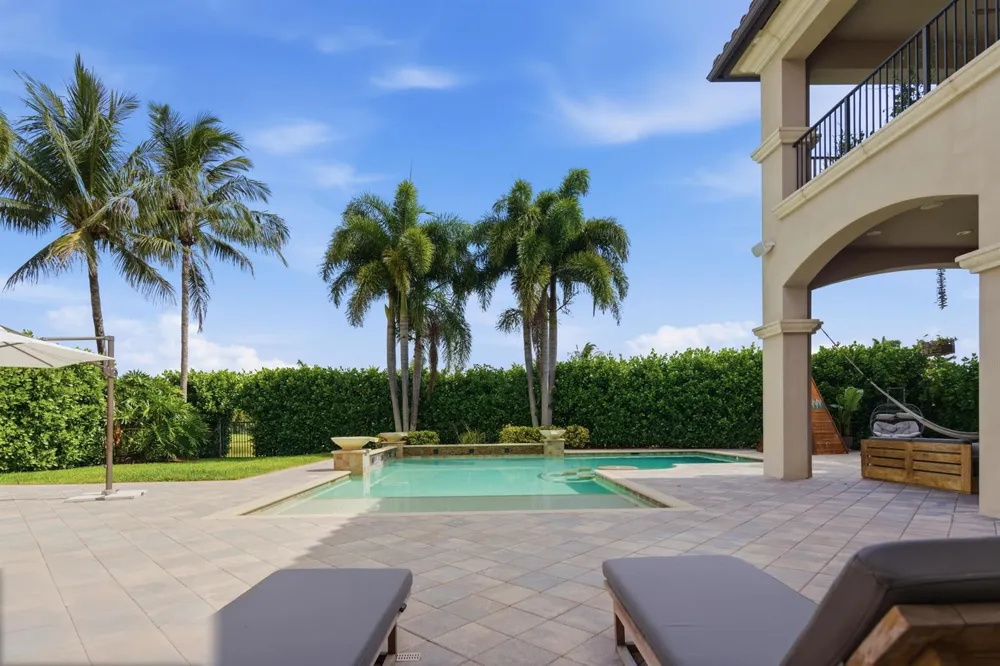 16907 Crown Bridge Drive Delray Beach, FL 33446