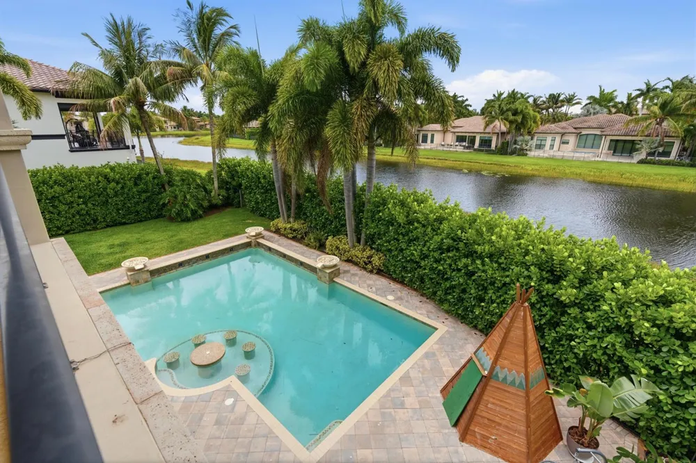 16907 Crown Bridge Drive Delray Beach, FL 33446