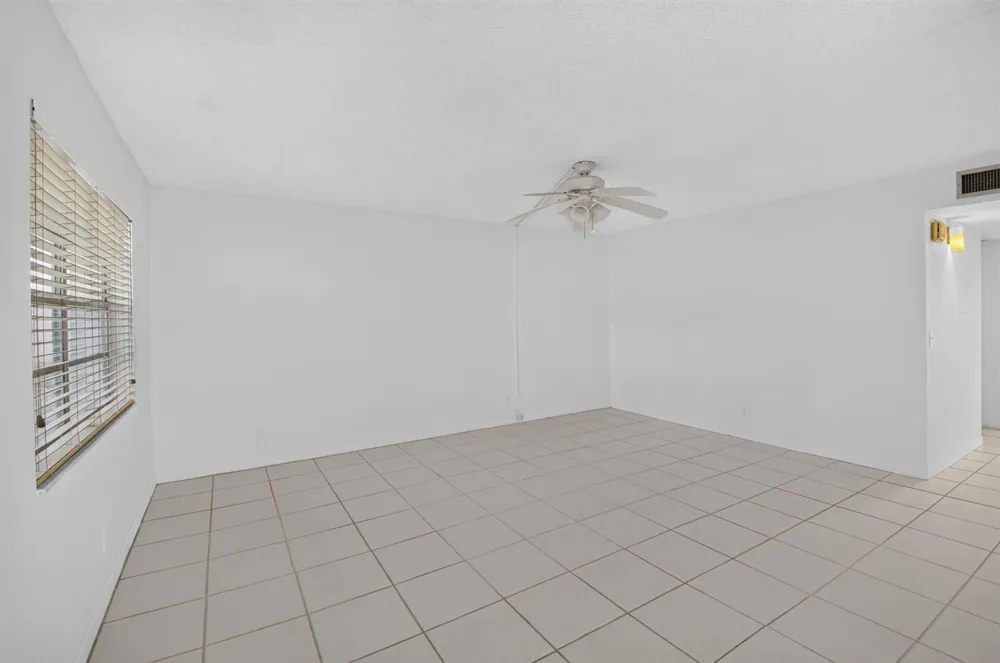 200 Normandy E #200 Delray Beach, FL 33484