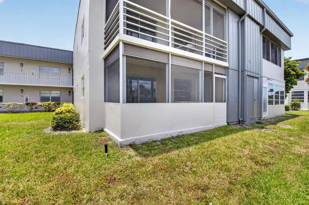 200 Normandy E #200 Delray Beach, FL 33484