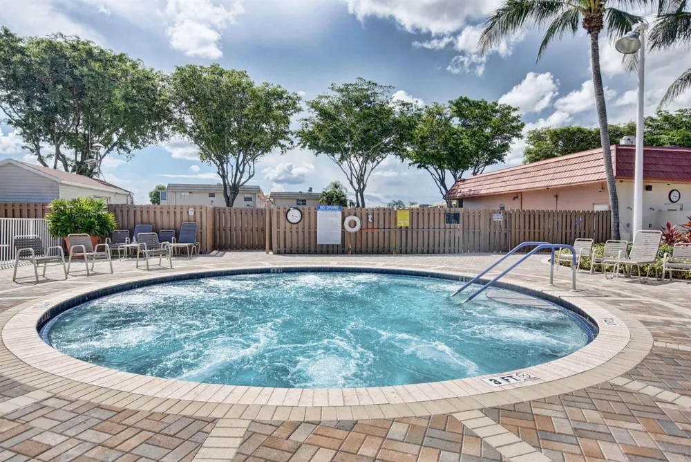 200 Normandy E #200 Delray Beach, FL 33484