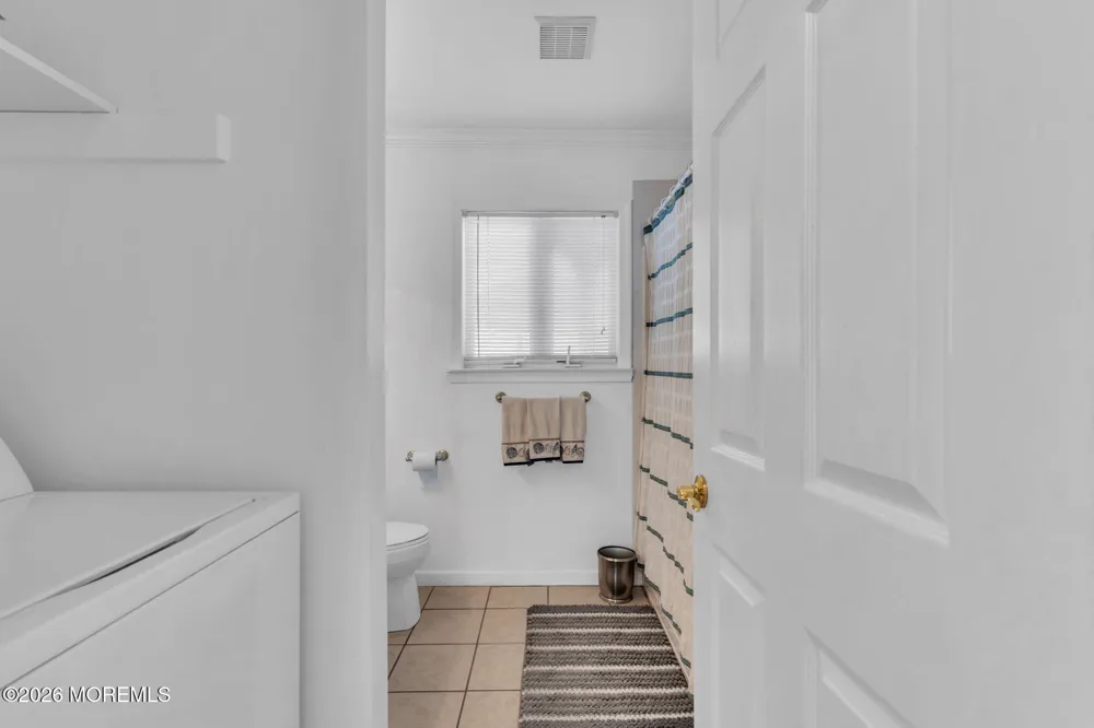 184 Catherine Lane Manahawkin, NJ 08050
