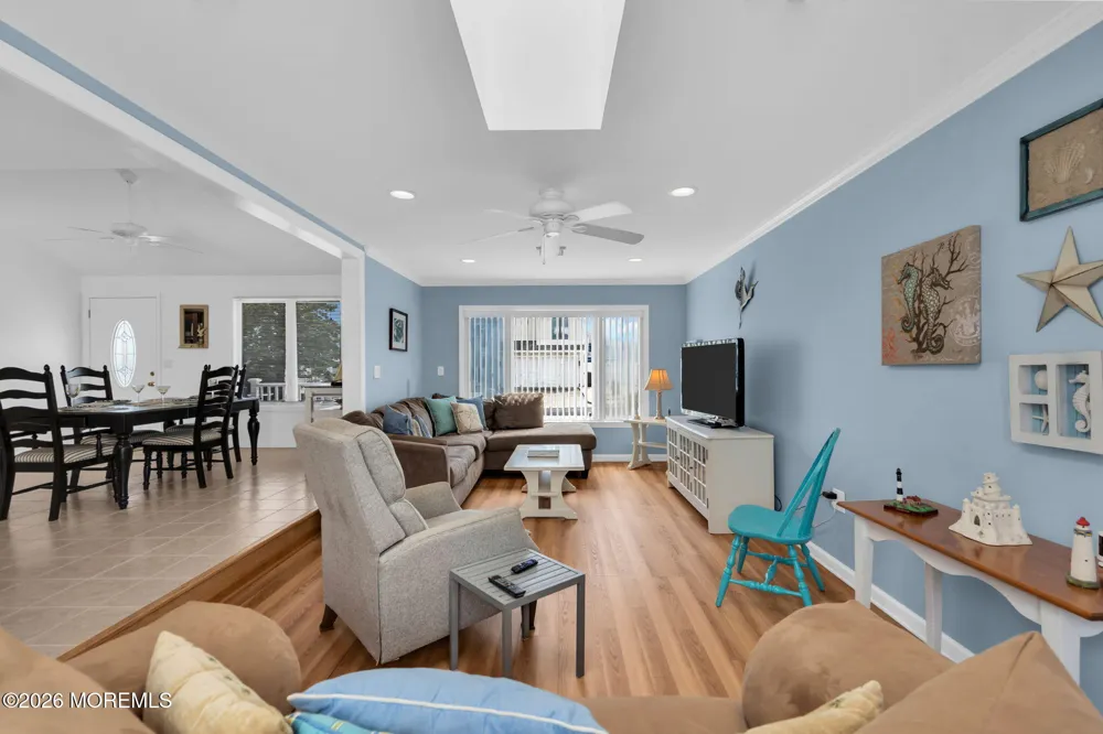 184 Catherine Lane Manahawkin, NJ 08050