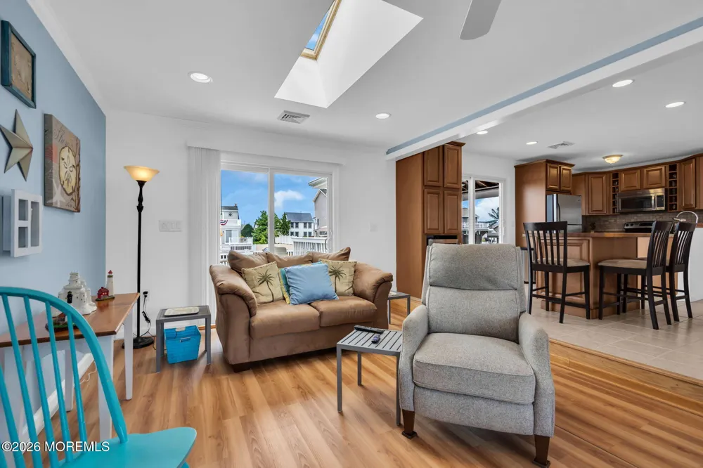 184 Catherine Lane Manahawkin, NJ 08050