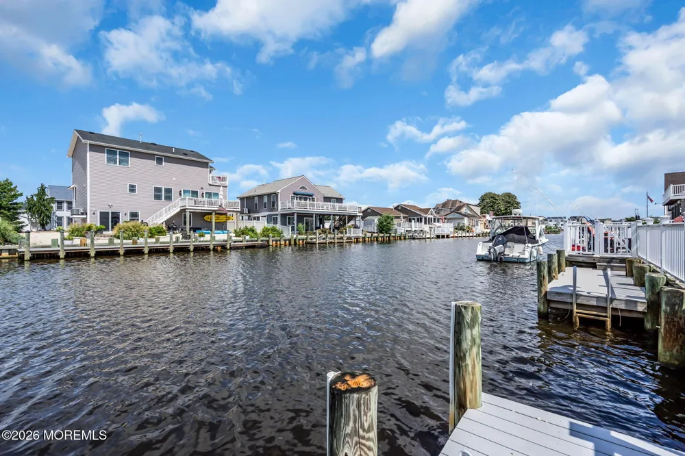 184 Catherine Lane Manahawkin, NJ 08050