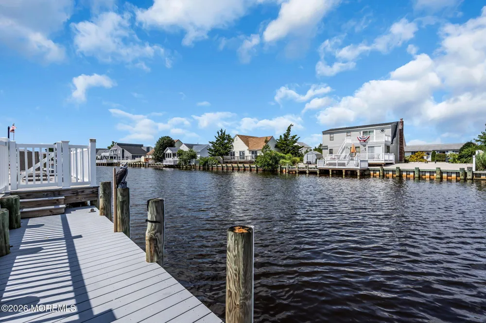 184 Catherine Lane Manahawkin, NJ 08050