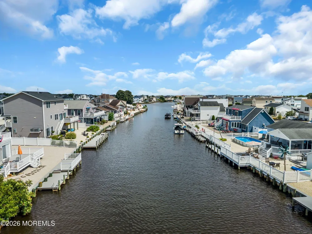 184 Catherine Lane Manahawkin, NJ 08050