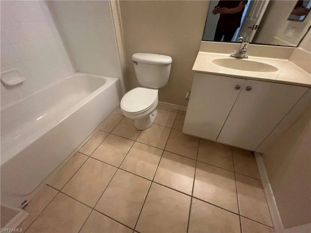 4255 Liron Avenue #102 Fort Myers, FL 33916