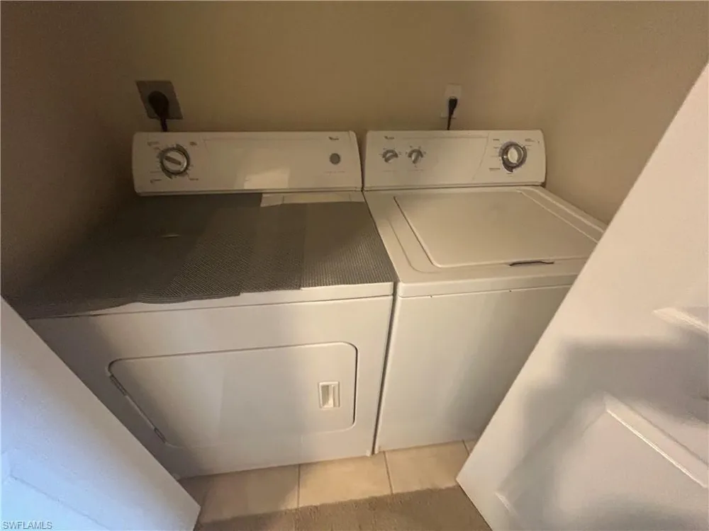 4255 Liron Avenue #102 Fort Myers, FL 33916
