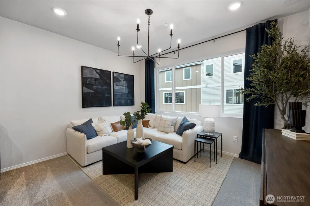 34155 Pinnacle Peak Avenue SE Black Diamond, WA 98010