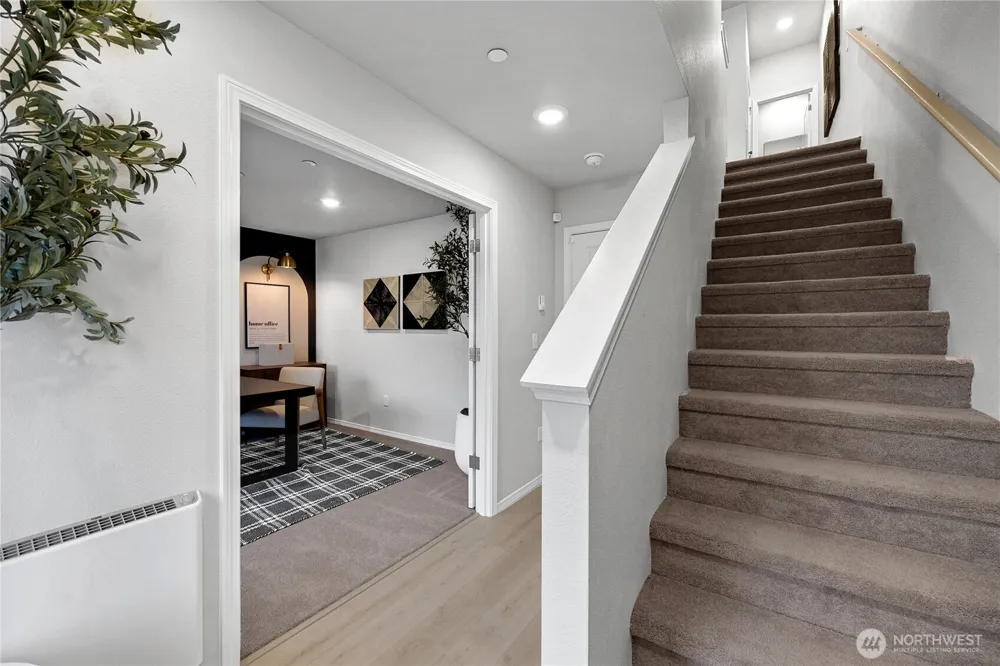 34155 Pinnacle Peak Avenue SE Black Diamond, WA 98010