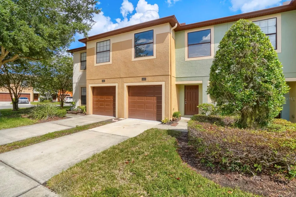 2453 EDGEWATER FALLS DRIVE Brandon, FL 33511
