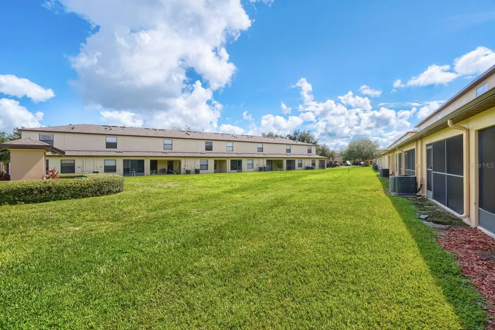2453 EDGEWATER FALLS DRIVE Brandon, FL 33511