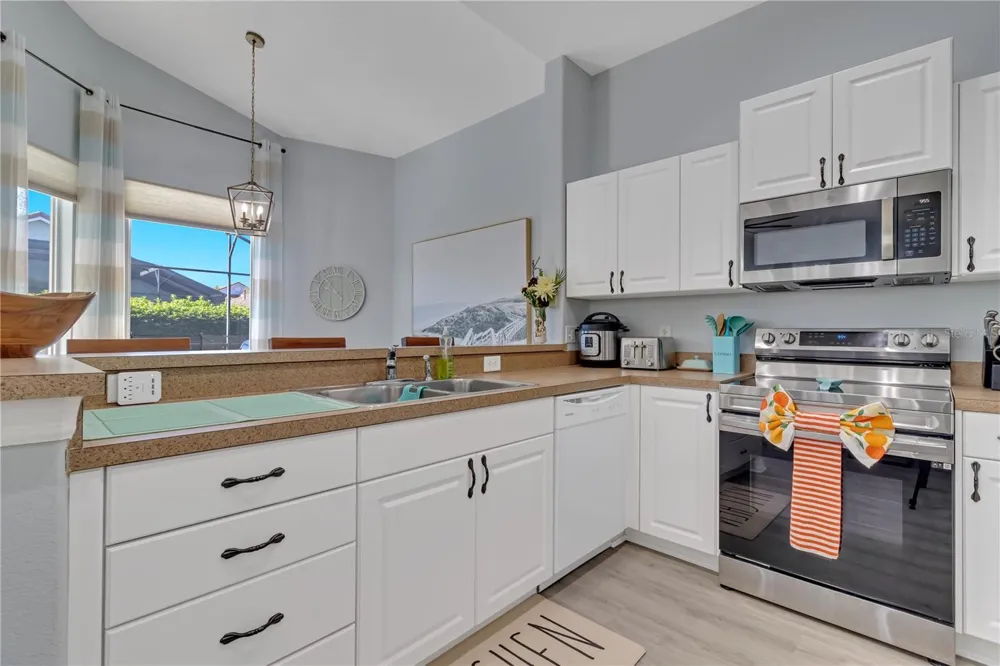926 TUSCAN HILLS BLVD Davenport, FL 33897