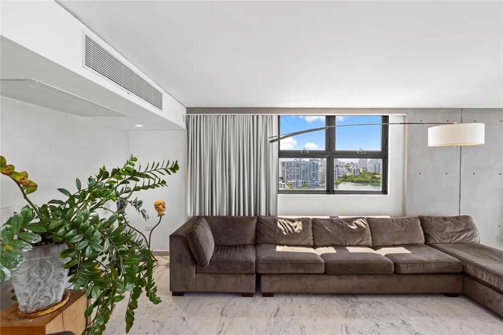 888 ASHFORD AVENUE CONDO. ASHFORD LAGOON PLAZA CONDADO #16 San Juan, PR 00907