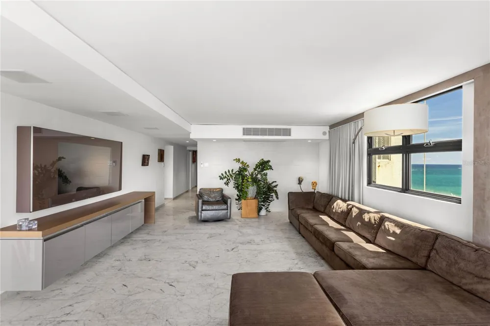 888 ASHFORD AVENUE CONDO. ASHFORD LAGOON PLAZA CONDADO #16 San Juan, PR 00907