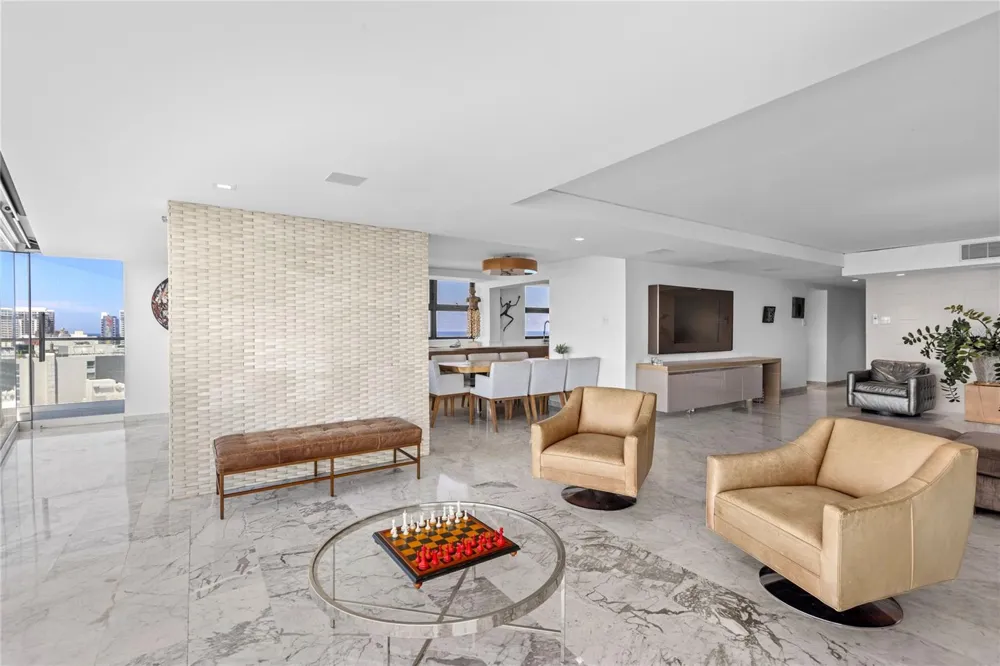 888 ASHFORD AVENUE CONDO. ASHFORD LAGOON PLAZA CONDADO #16 San Juan, PR 00907