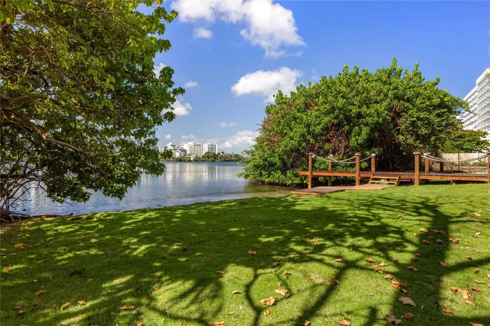 888 ASHFORD AVENUE CONDO. ASHFORD LAGOON PLAZA CONDADO #16 San Juan, PR 00907