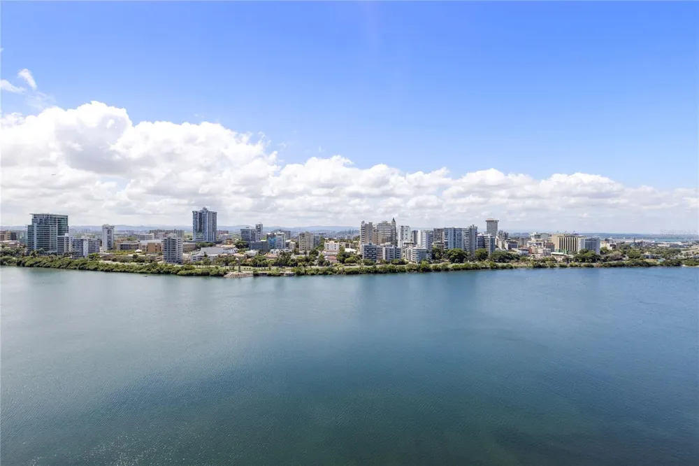 888 ASHFORD AVENUE CONDO. ASHFORD LAGOON PLAZA CONDADO #16 San Juan, PR 00907