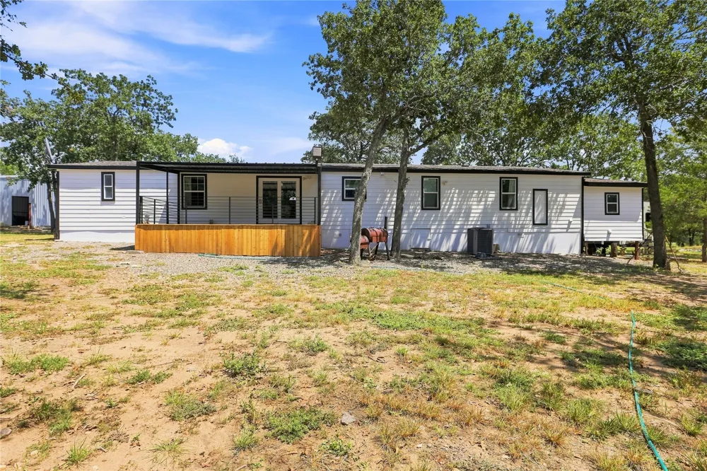 485 Bridgestone Court Lockhart, TX 78644
