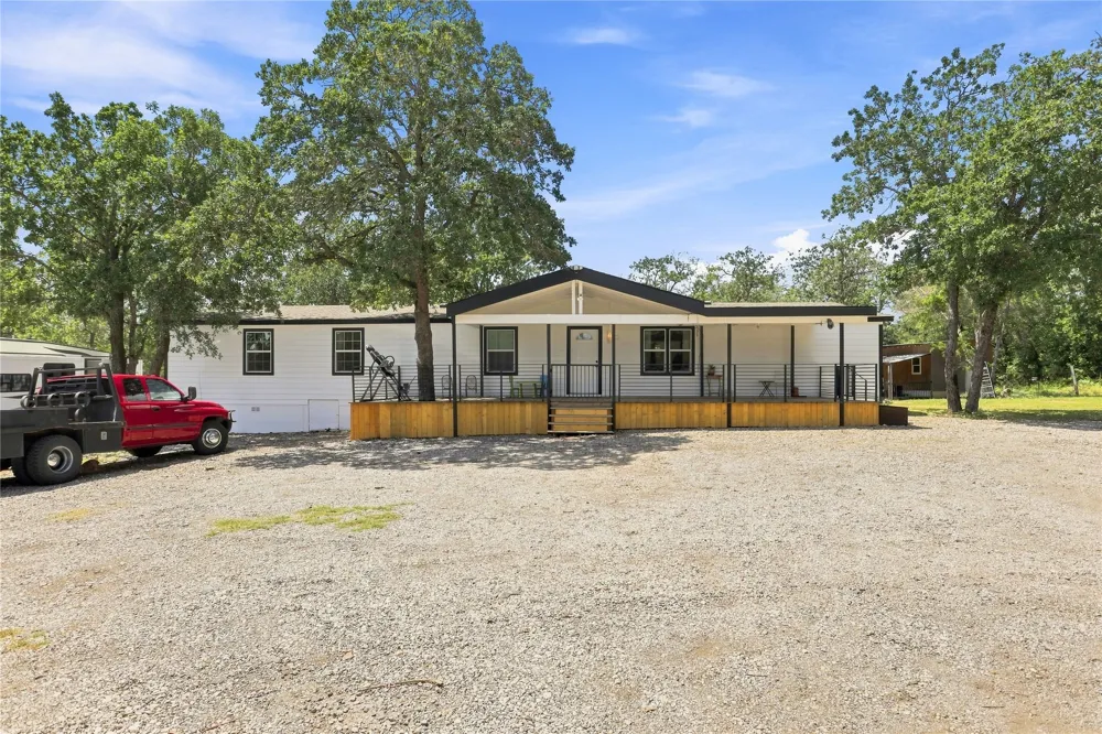 485 Bridgestone Court Lockhart, TX 78644