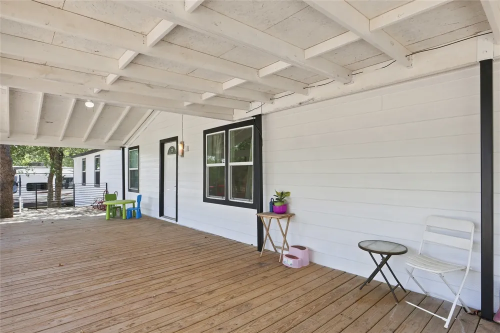 485 Bridgestone Court Lockhart, TX 78644