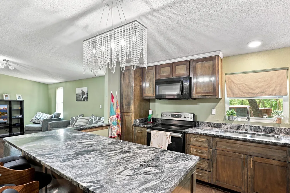 485 Bridgestone Court Lockhart, TX 78644