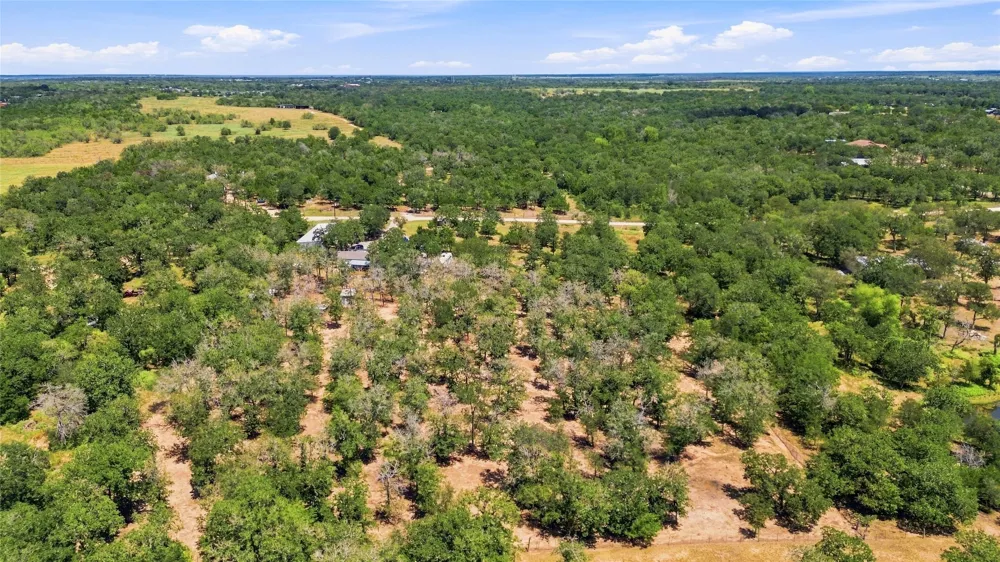 485 Bridgestone Court Lockhart, TX 78644