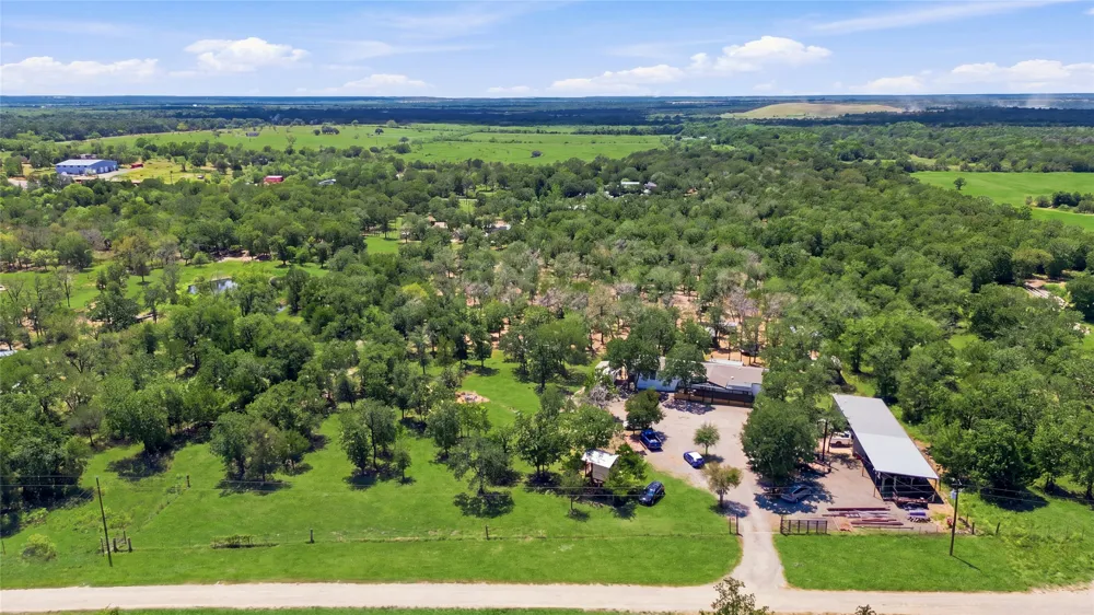 485 Bridgestone Court Lockhart, TX 78644