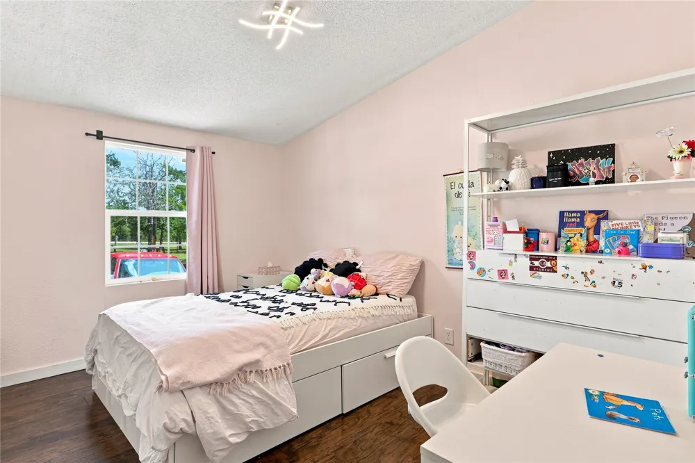 485 Bridgestone Court Lockhart, TX 78644