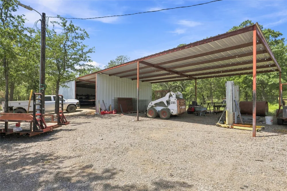 485 Bridgestone Court Lockhart, TX 78644