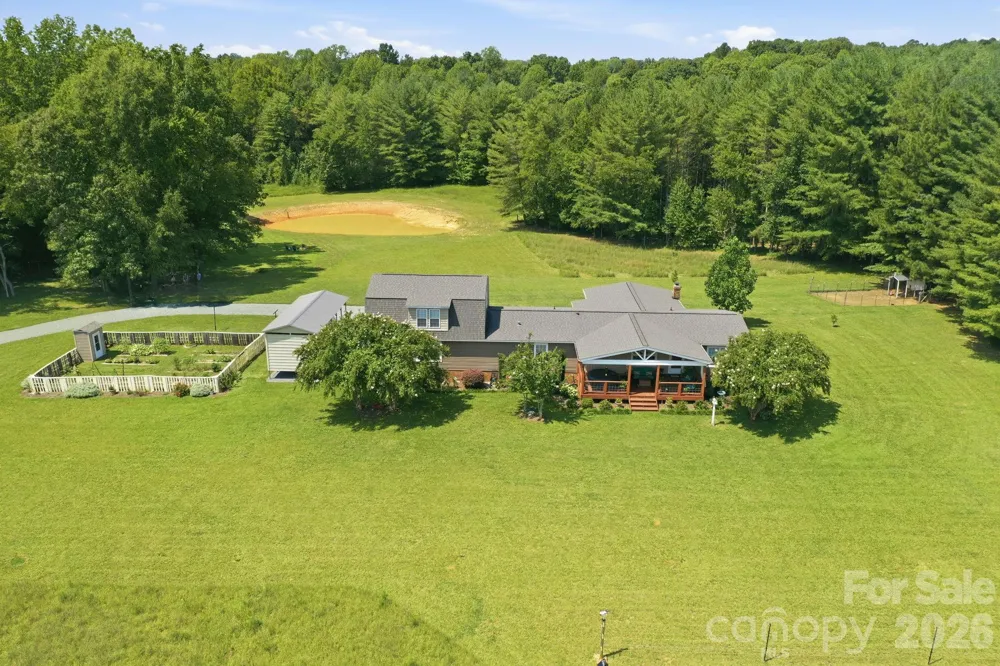 670 & 552 Whitley Road Siler City, NC 27344