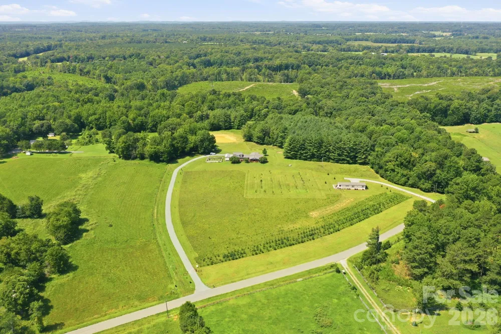 670 & 552 Whitley Road Siler City, NC 27344