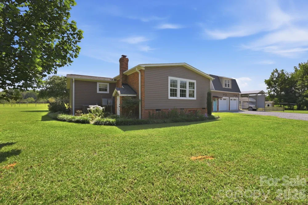 670 & 552 Whitley Road Siler City, NC 27344