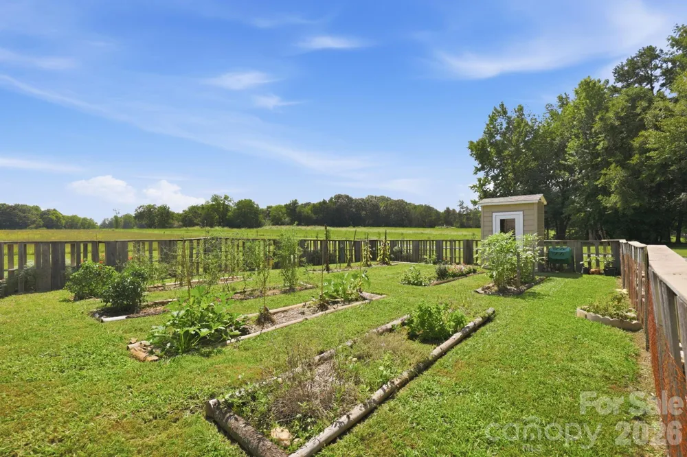 670 & 552 Whitley Road Siler City, NC 27344