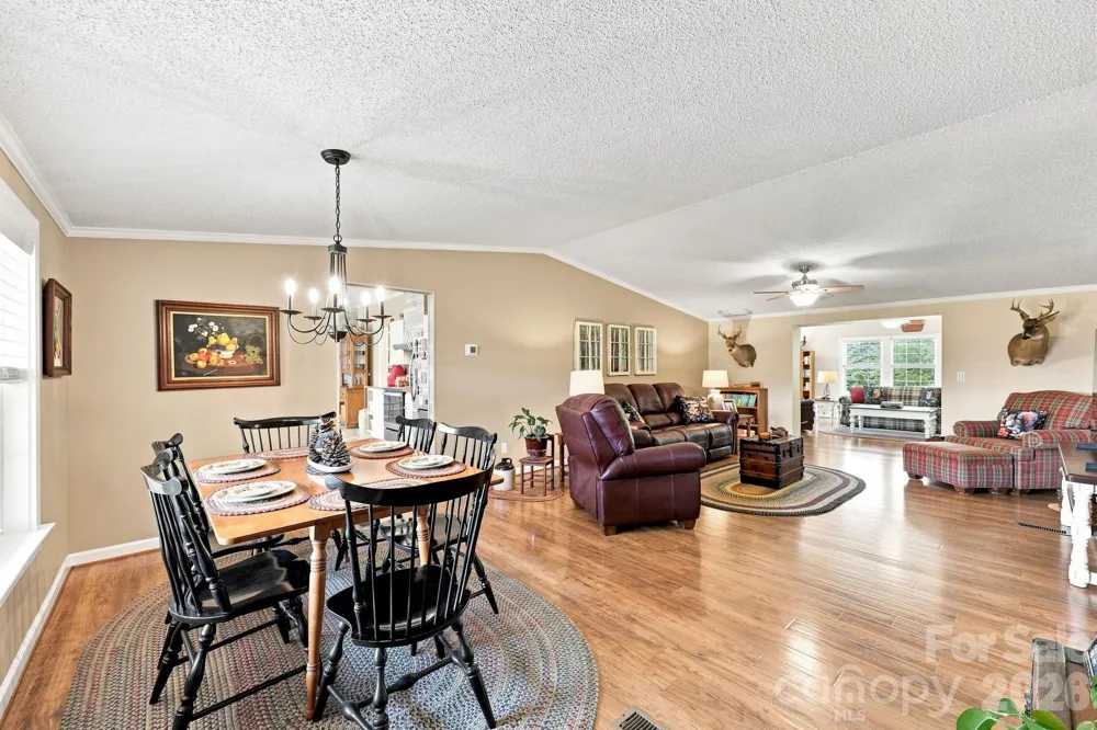 670 & 552 Whitley Road Siler City, NC 27344