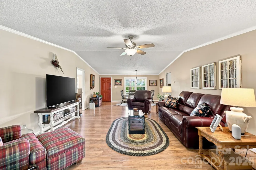 670 & 552 Whitley Road Siler City, NC 27344