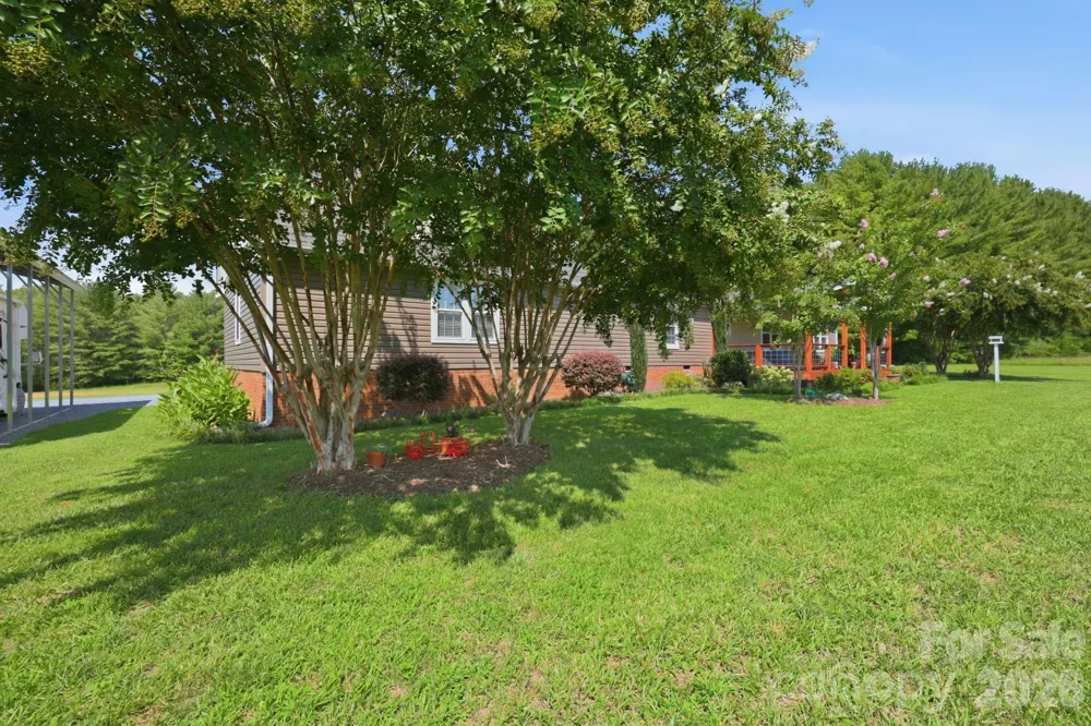 670 & 552 Whitley Road Siler City, NC 27344
