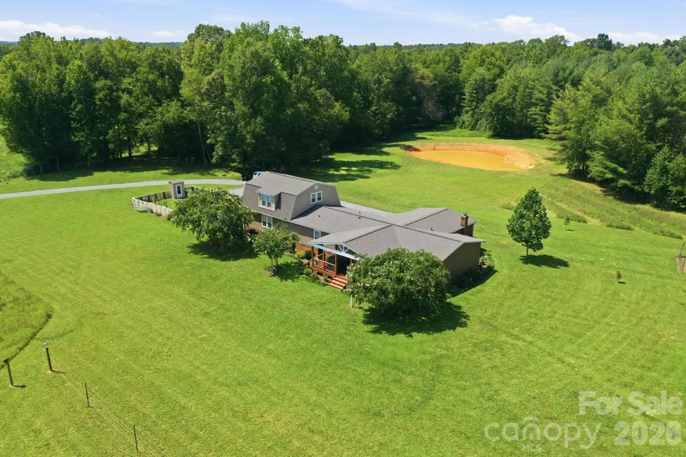 670 & 552 Whitley Road Siler City, NC 27344