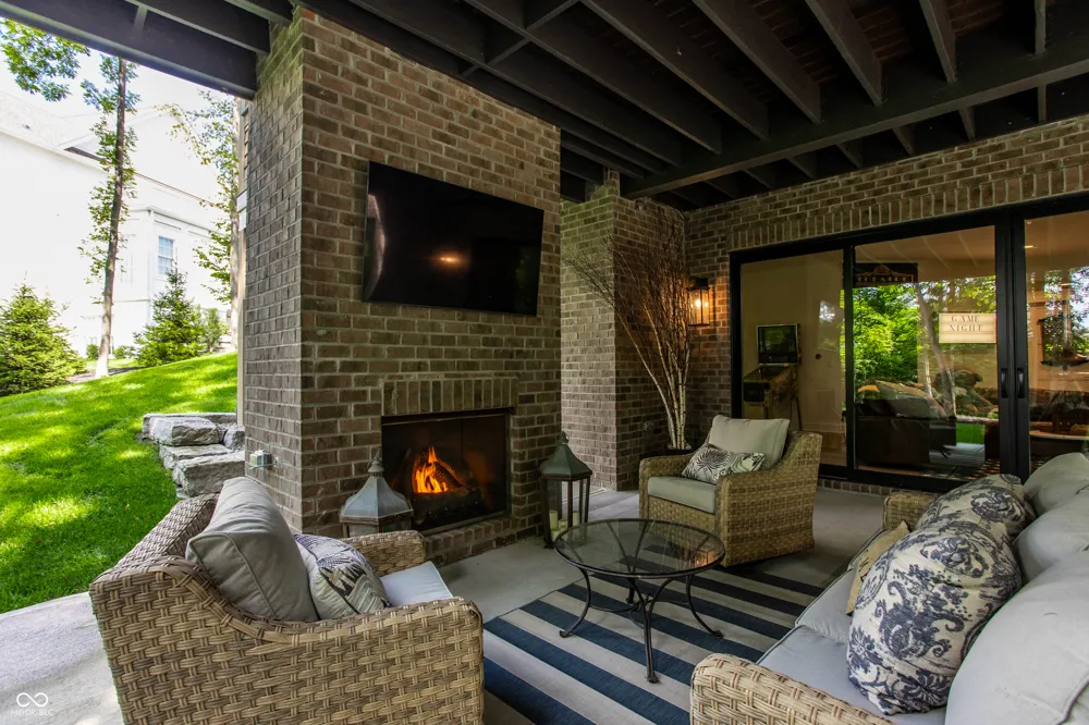 969 Chatham Ridge Court Westfield, IN 46074
