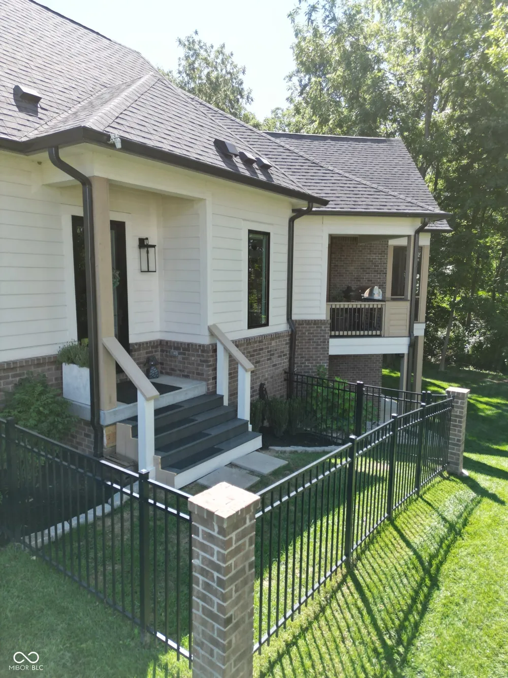 969 Chatham Ridge Court Westfield, IN 46074