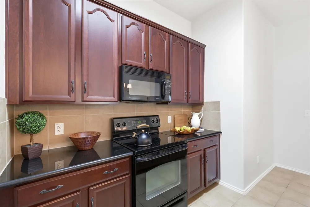 10347 Darkwood Drive Frisco, TX 75035