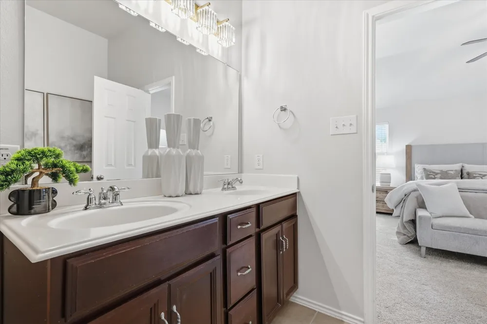 10347 Darkwood Drive Frisco, TX 75035