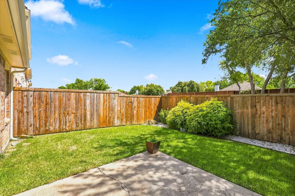 10347 Darkwood Drive Frisco, TX 75035