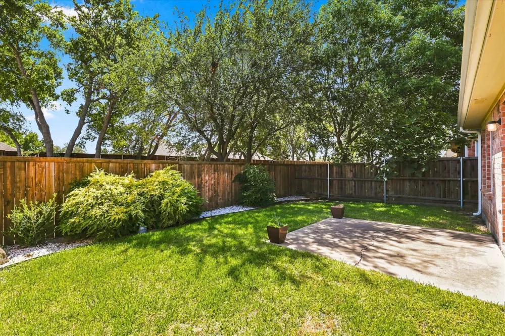 10347 Darkwood Drive Frisco, TX 75035