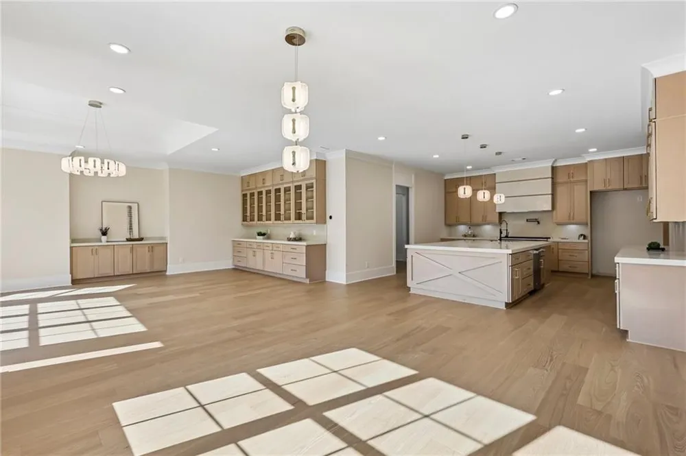 6222 Bridgewood Dr Buford, GA 30518