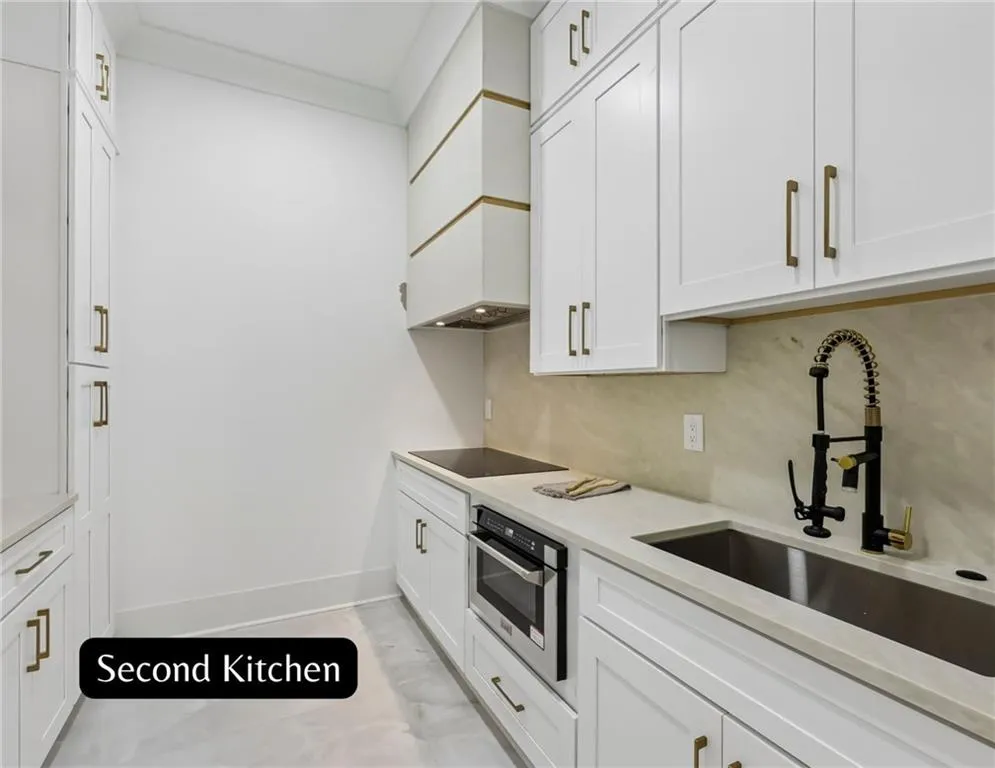 6222 Bridgewood Dr Buford, GA 30518