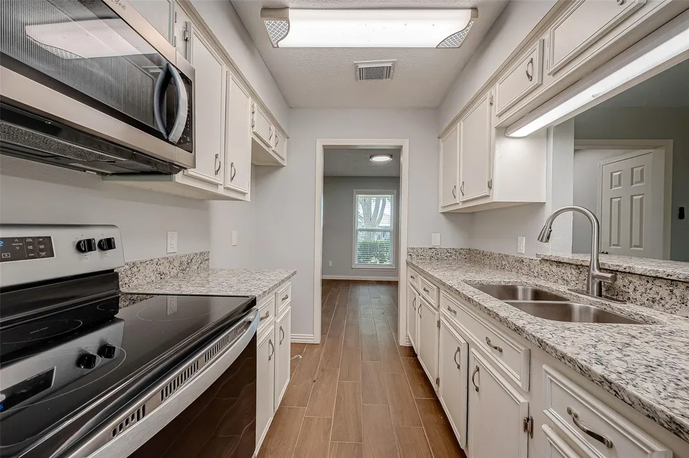 3327 Beasley Avenue Needville, TX 77461