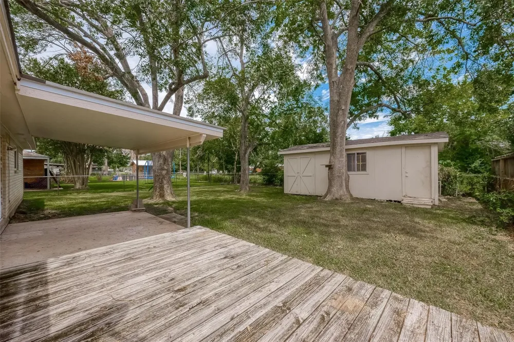 3327 Beasley Avenue Needville, TX 77461